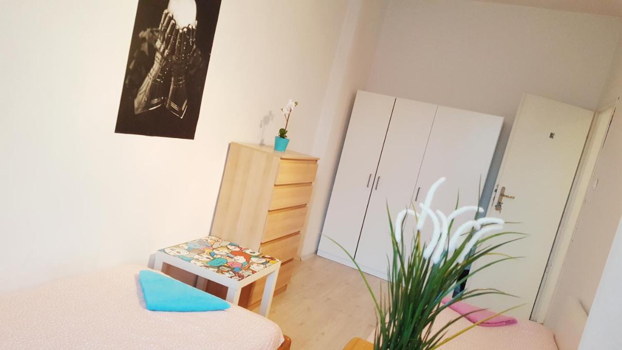 Cozy & Fun Rooms Wojewodzka, Chopina, Damrota คาโตวีตเซ ภายนอก รูปภาพ